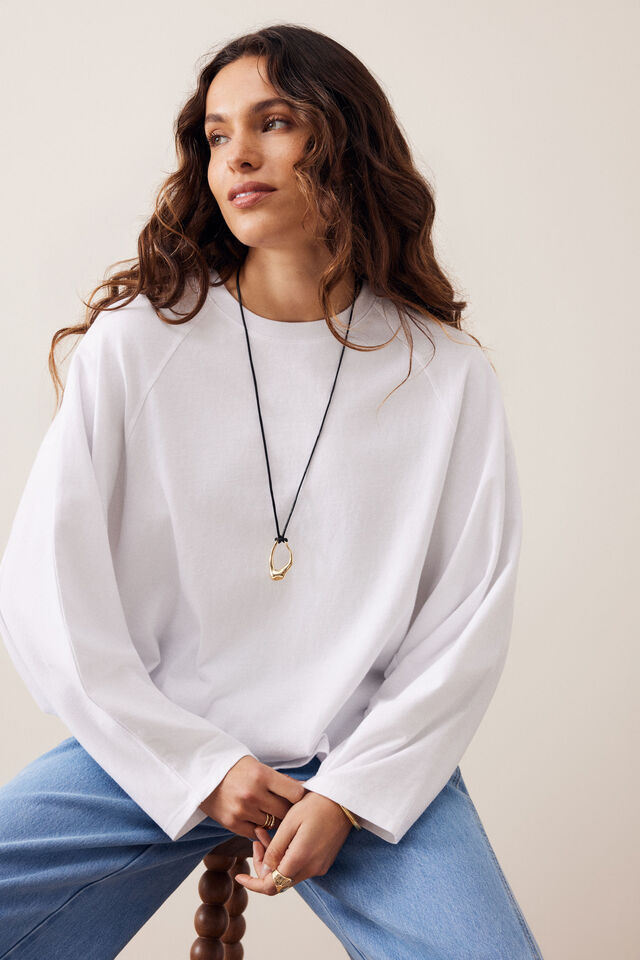 Jordi Slouchy Top - White. Ceres Life