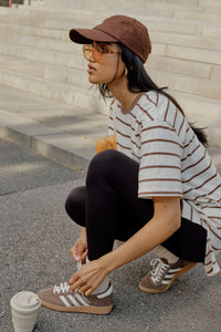 LOLA LONGLINE STEP HEM TEE/BUFF/BRUNETTE STRIPE