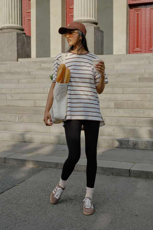 LOLA LONGLINE STEP HEM TEE/BUFF/BRUNETTE STRIPE