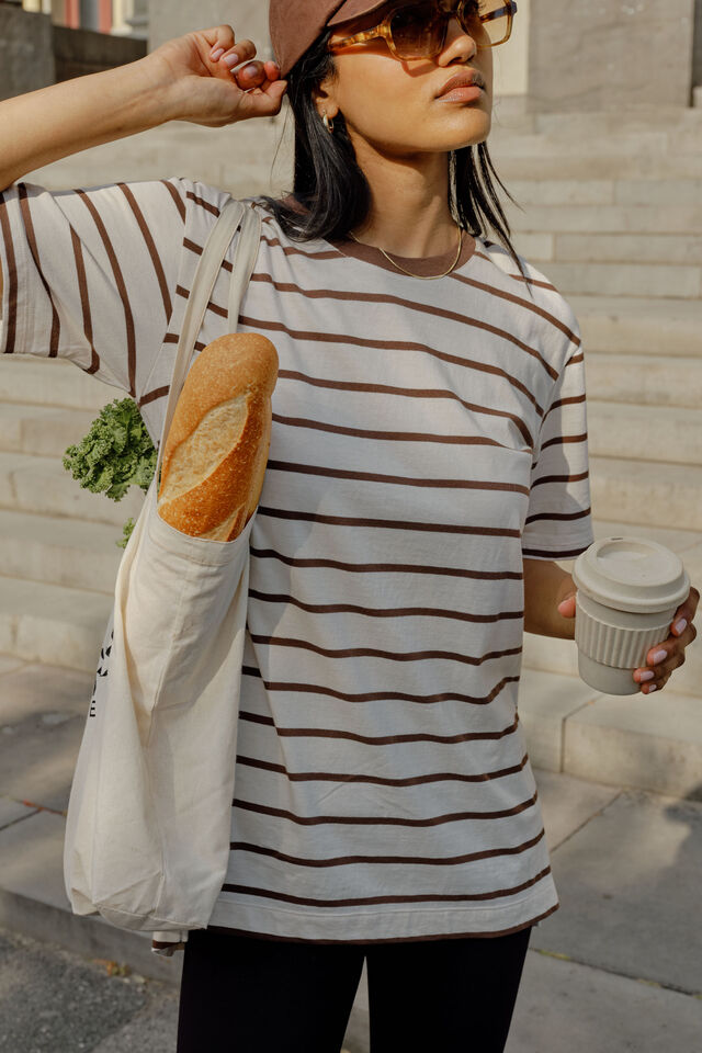 LOLA LONGLINE STEP HEM TEE/BUFF/BRUNETTE STRIPE