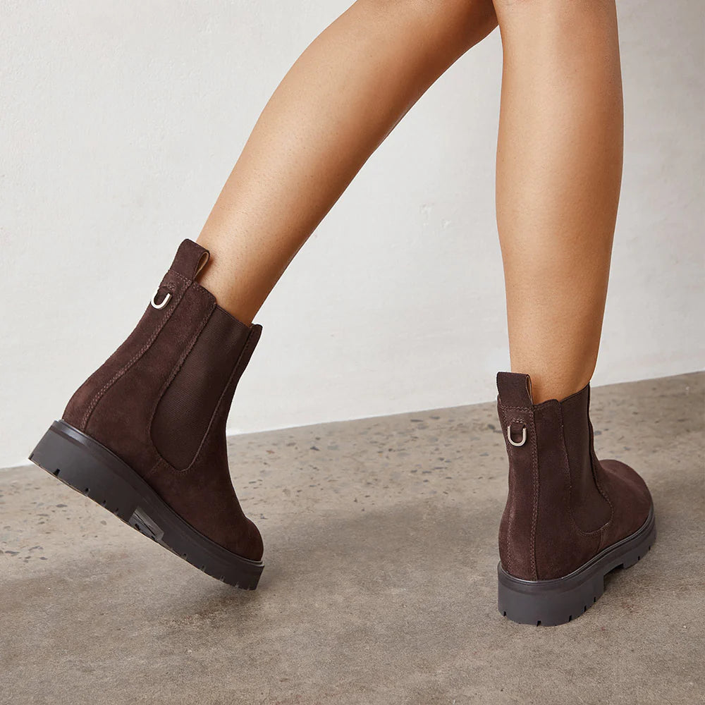 Rocco II - Chocolate Suede