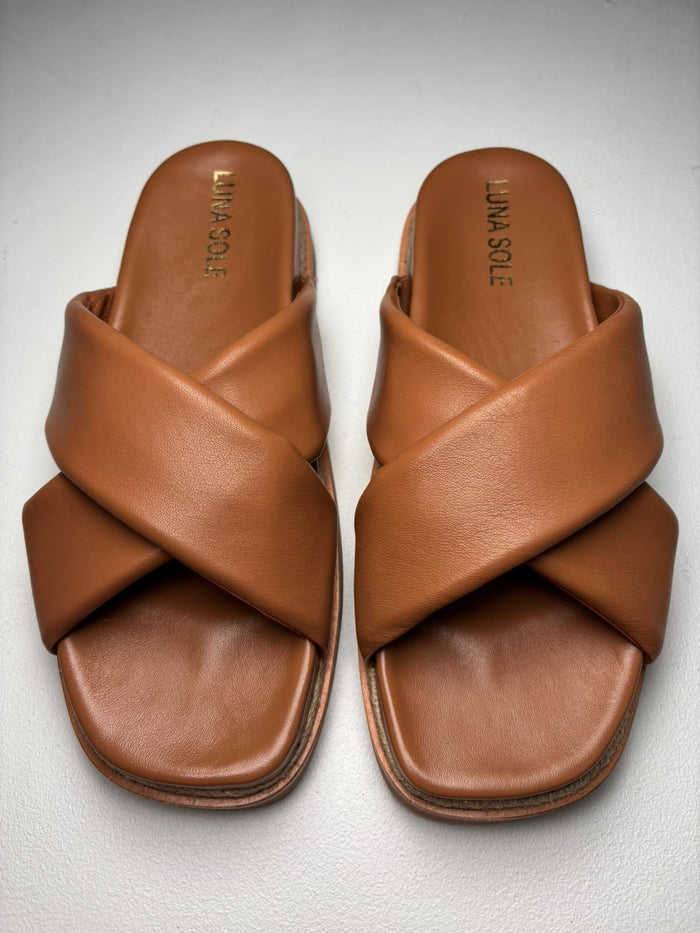 Luna Sole Theea - Coconut Leather
