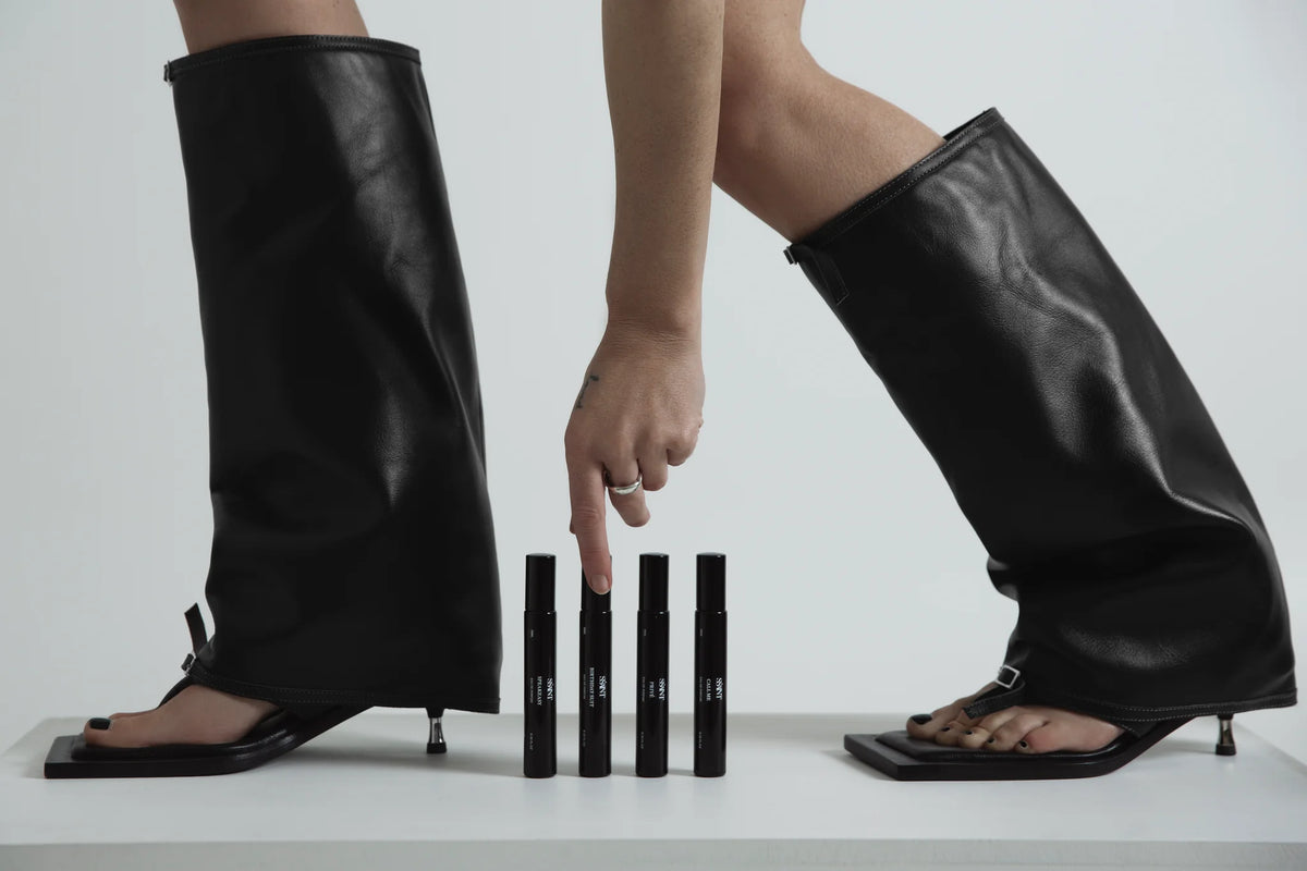 AFTER DARK TRAVEL SET