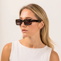Odessa: Pebble Tort/Grey