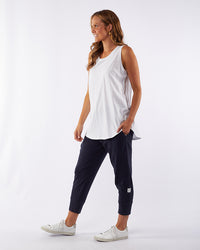 Scoop Tank - White. Elm