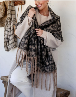 Leopard Tassel Snuggly Scarf - Black/Mocha