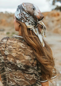 Silk Bandana 65x65 - Open Spaces