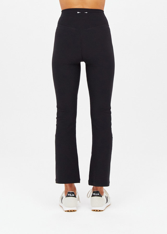 Peached Thia Crop Flare - Black