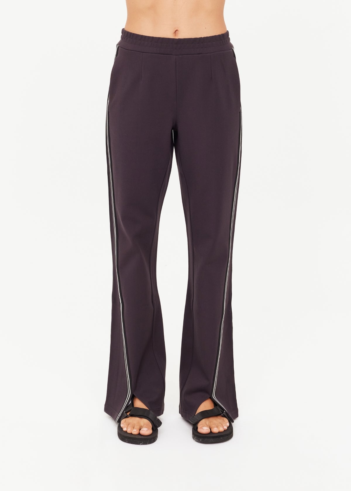 Petra Flare Pant - Liquorice