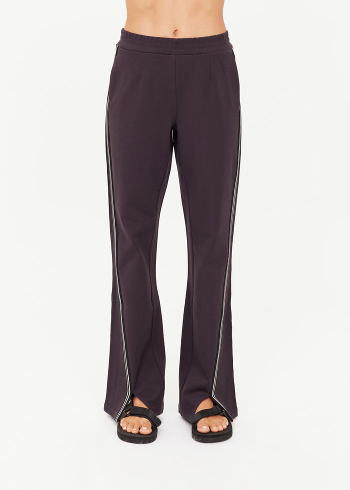 Petra Flare Pant - Liquorice