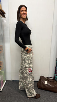 Light Camo Pants With Patches