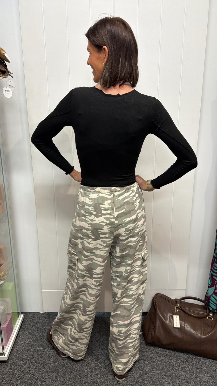 Light Camo Pants With Patches