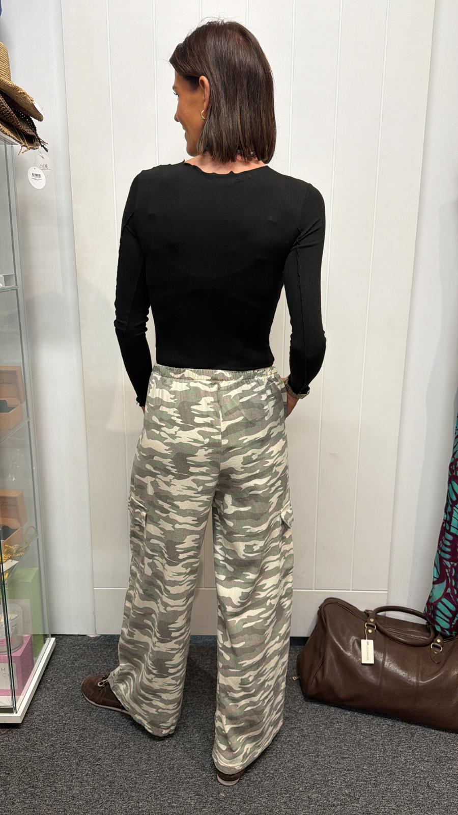 Light Camo Pants With Patches
