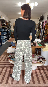 Light Camo Pants With Patches