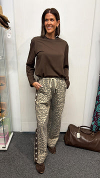 Leopard Pants with Star Side