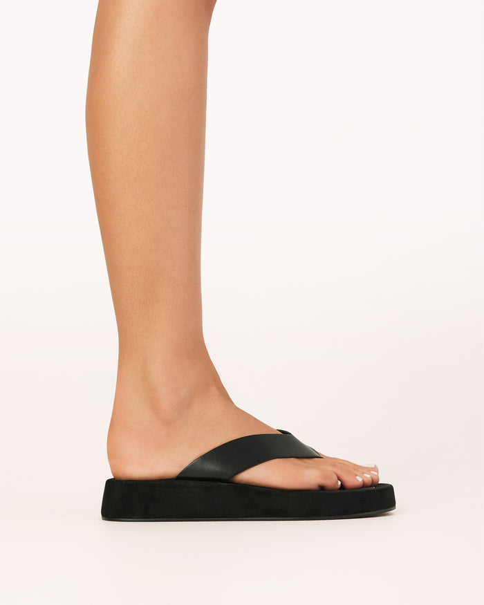 Yamira - Black