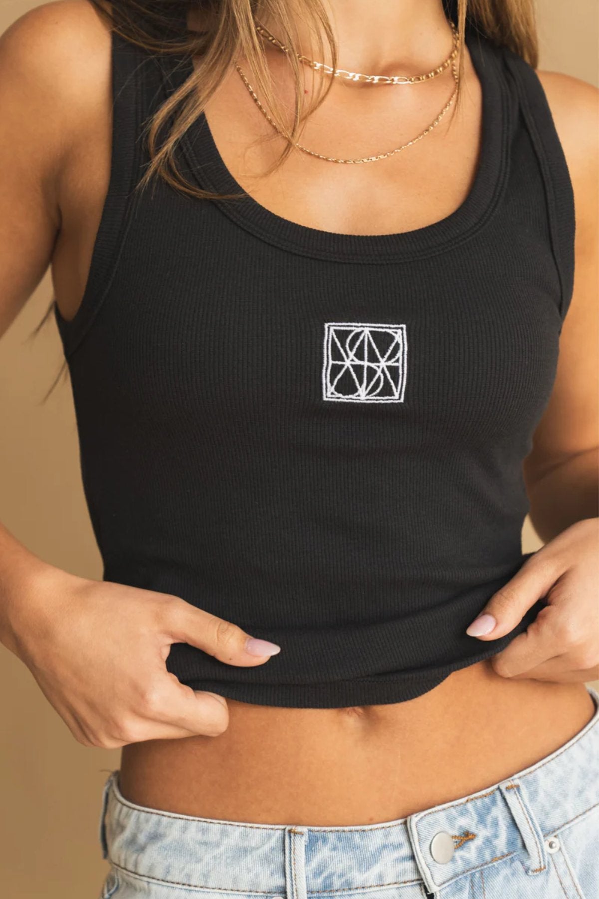 Classic Tank Noir - Sare StoreAraminta JamesTank