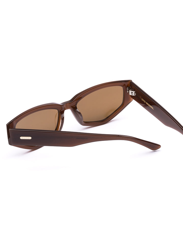 Diamond: Milky Coco/Brown Polar