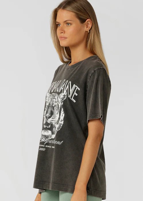 Find Your Fierce Relaxed T-shirt - Washed Black - Sare StoreLorna JaneT-shirt