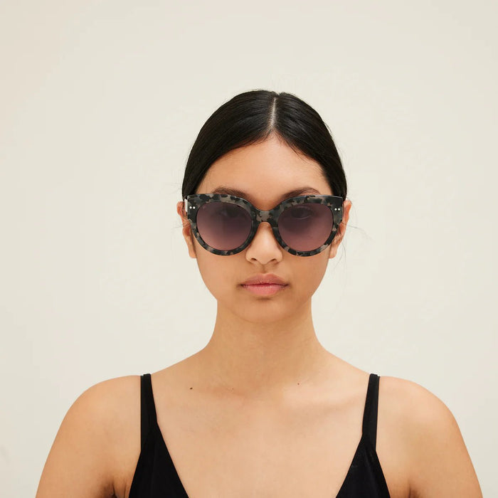 Good Life : Black Tort/Grey Blue Gradient - Sare StoreSito ShadesSunglasses